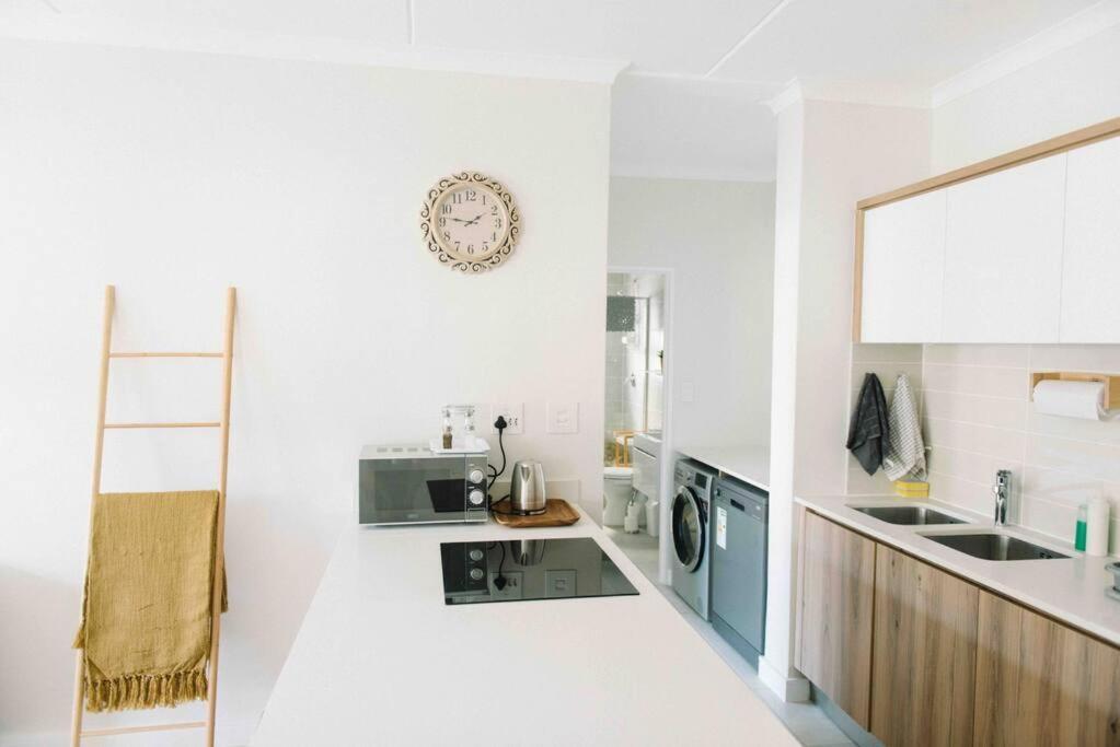 Bright And Airy Parisian Gem Close To The *